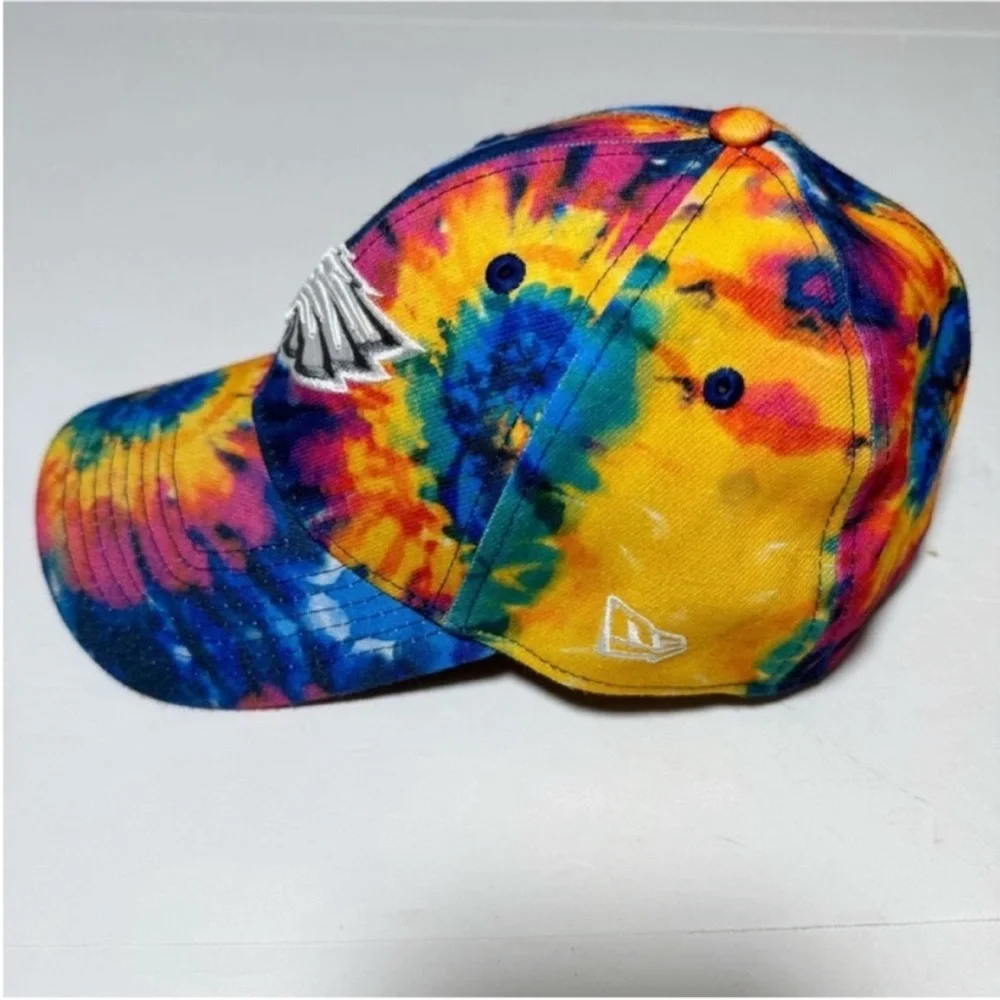 Philadelphia Eagles New Era 2020 Crucial Catch Intercept Cancer Tie Dye Hat